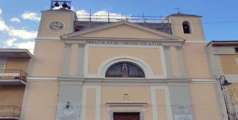 Pontecagnano, Covid-19: Don Pisani celebra messe in diretta su facebook