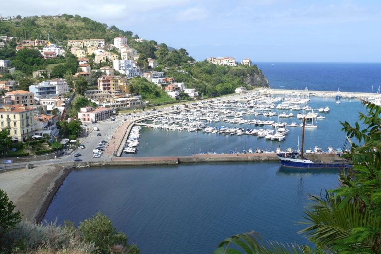 Agropoli: sfregio alla statua della Madonna del Mare