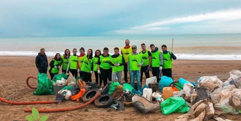 Pontecagnano, associazioni riunite sul litorale per pulire le spiagge