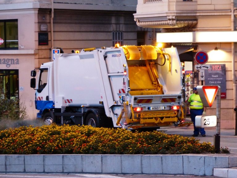 Nocera Inferiore, operativi i  nuovi mezzi per il servizio di igiene urbana