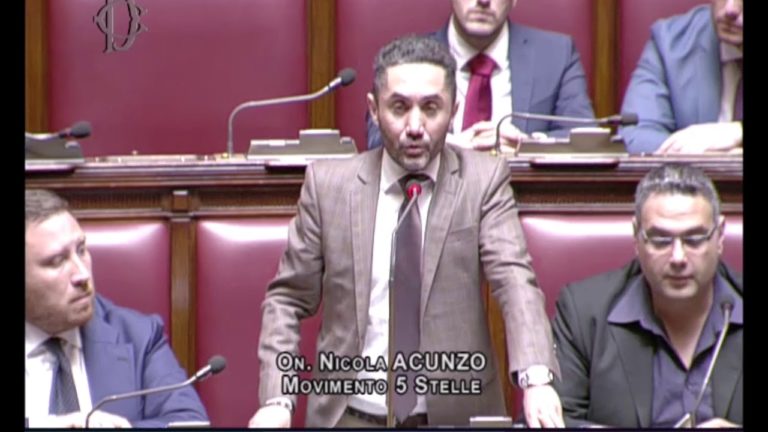 Il parlamentare battipagliese Nicola Acunzo espulso dal M5S
