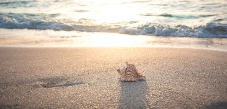 Balneatori salernitani: in spiaggia con le mascherine