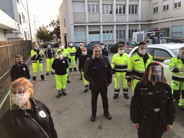 Salerno, 500 pacchi alimentari distribuiti a parocchie e famiglie bisognose