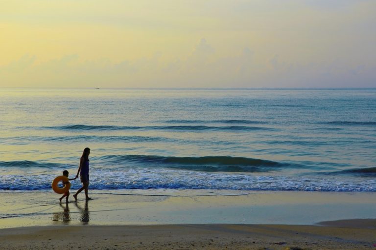 Spiaggia libera a pagamento a Vietri: via libera per i cittadini di Cava de’ Tirreni