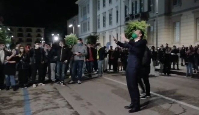 Ad Avellino lo show del sindaco Festa: “Noi non siamo Salernitani”