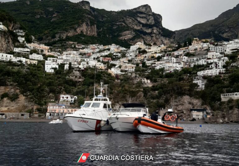 Positano: imbarcazione soccorsa dalla Guardia Costiera di Salerno