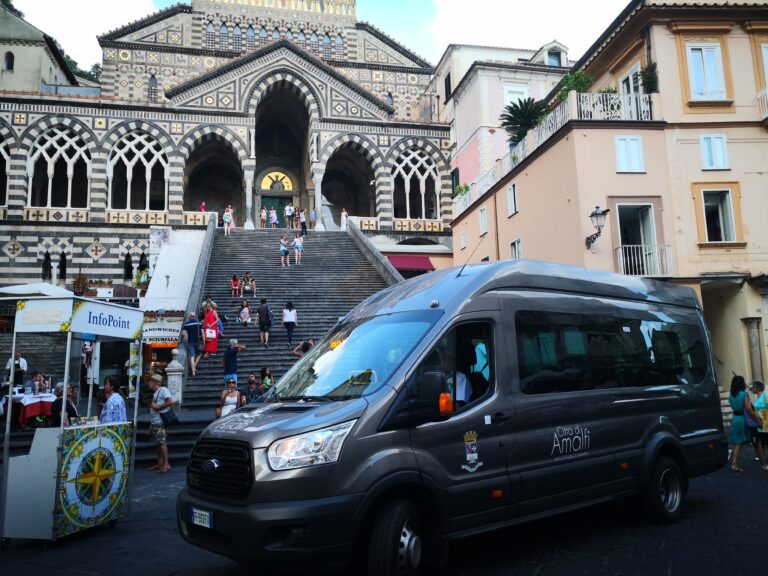 Amalfi riparte il servizio bus interno in orario pomeridiano