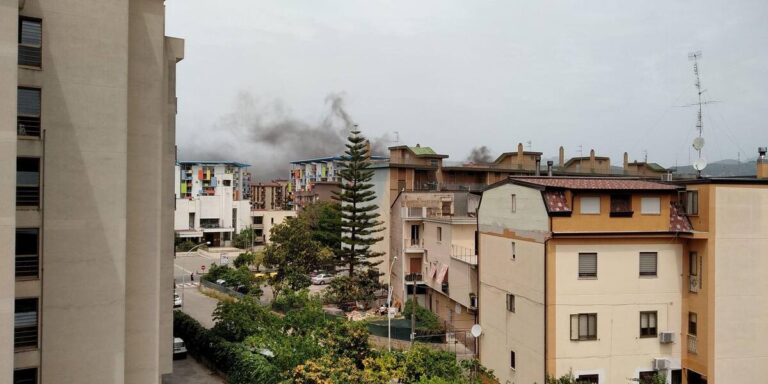 Battipaglia, Vigili del Fuoco a Serroni: incendio in via Jonio