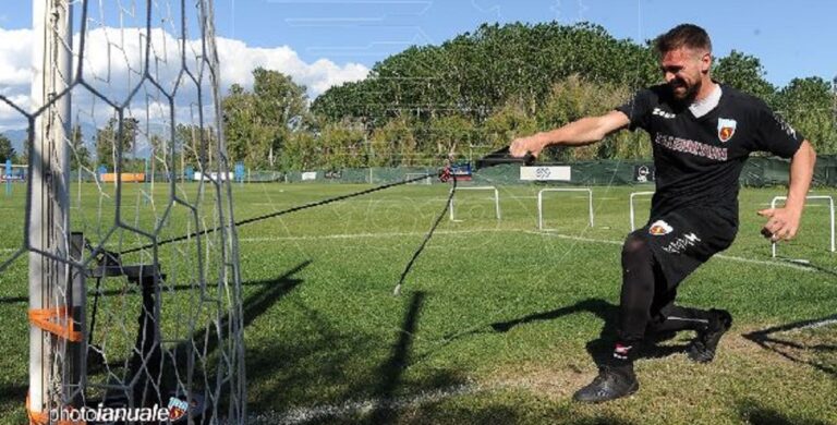 Micai, spiacevole incidente per il portiere della Salernitana