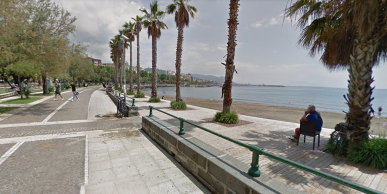 Salerno, lavori di manutenzione al solarium di Santa Teresa