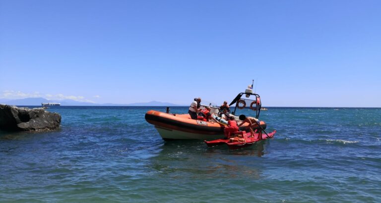 Vietri sul Mare, giovane accusa malore in spiaggia: soccorso dalla Guardia Costiera
