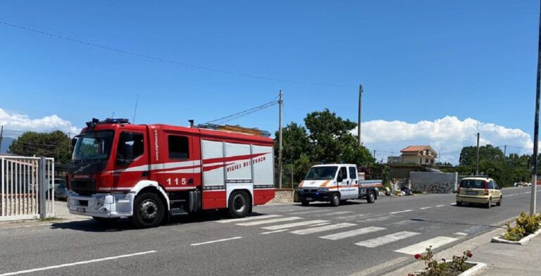 Pontecagnano, scoppia incendio all’interno di un appartamento