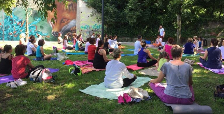 Baronissi, dal 5 luglio lezioni di yoga gratuite al Parco del Ciliegio