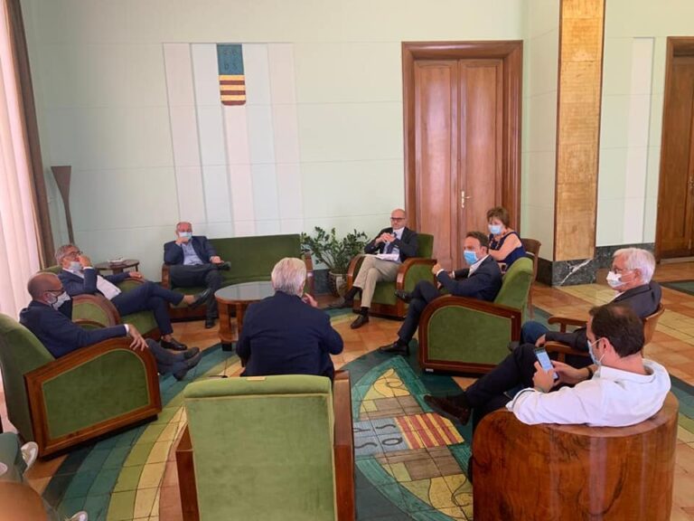 Ex Tribunale di Salerno, l’incontro al Comune per definirne la destinazione d’uso Ex Tribunale di Salerno, l’incontro al Comune per definirne la destinazione d’uso