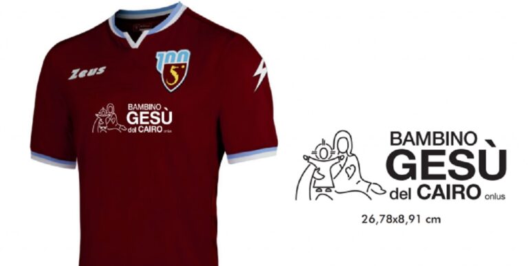 Salernitana, maglia speciale per la partita contro lo Spezia