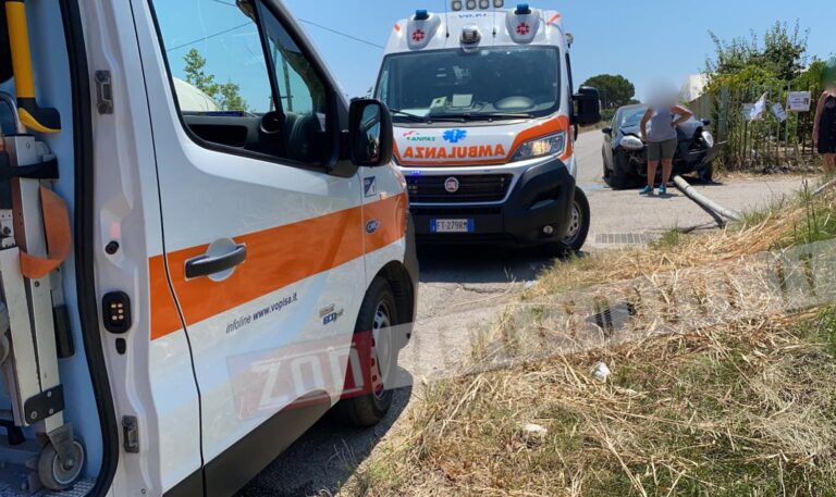 Pontecagnano Faiano, accusa un malore alla guida ed esce fuori strada