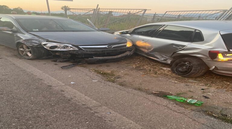 Litoranea di Eboli: grave incidente. Due persone trasportate in ospedale