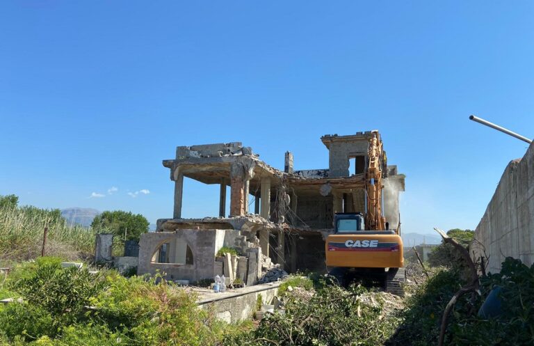 Pontecagnano, iniziati lavori di demolizione in prossimità dell’Ex Drive In