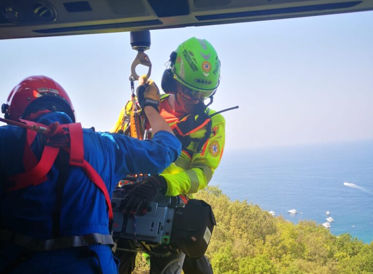 Agropoli, malore a Punta Tresino: salvataggio con Elisoccorso