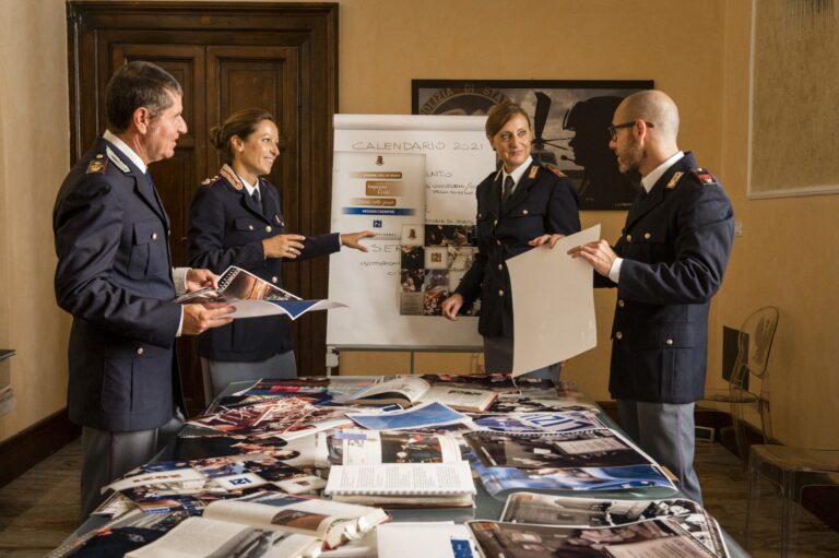 Calendario della Polizia di Stato 2021 per il progetto Unicef “Emergenza Coronavirus”