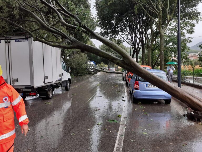 Baronissi: allarme maltempo. Disagi in città e scuole chiuse