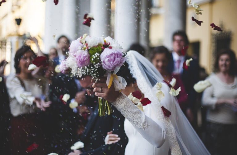 Salerno, le nozze di Tonia e Giuseppe: matrimonio “in streaming”