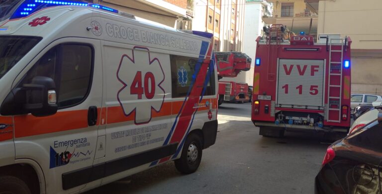 Salerno, anziana cade in casa mentre cucina: intervengono i Vigili del Fuoco