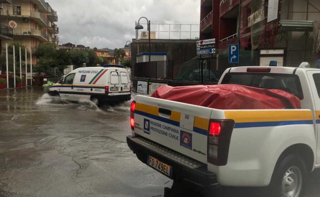 Mercato San Severino imperversa ancora il maltempo, disagi in città