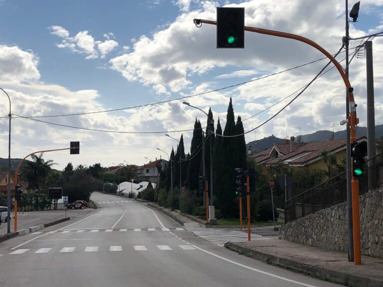 Giffoni Sei Casali: riattivato impianto semaforico a Malche
