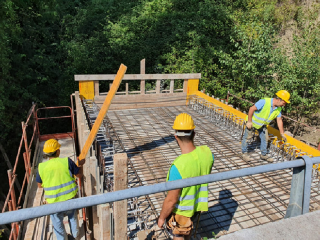 Proseguono i lavori lungo la SP 142 nel comune di Campora