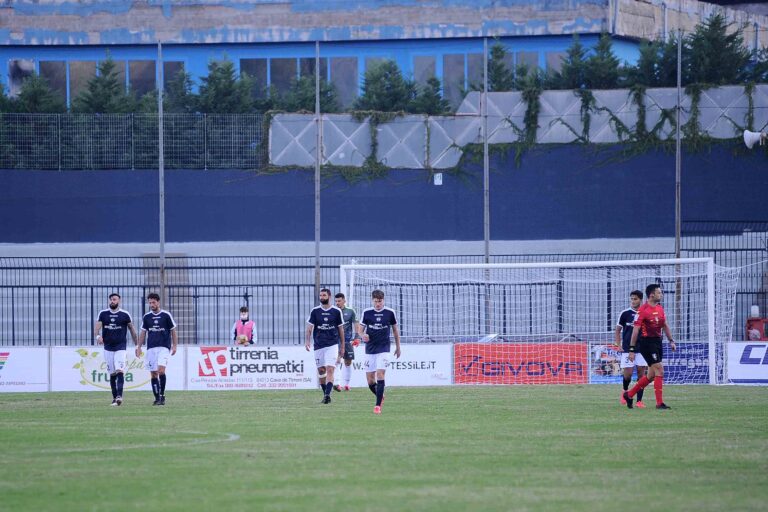 Cavese-Viterbese 0-2: terza sconfitta interna per gli aquilotti