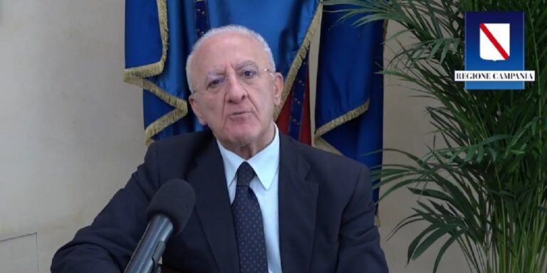 De Luca: i comportamenti responsabili per la notte di San Silvestro