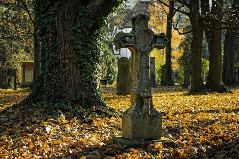 Pagani, chiusura del cimitero comunale dal 31 ottobre al 2 novembre