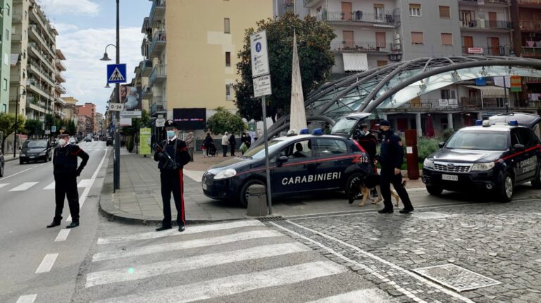 Pontecagnano, pioggia di multe per i passanti senza autocertificazione