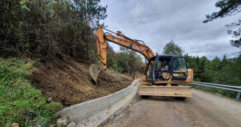 A Campora continuano i lavori di completamento lungo la SP 142