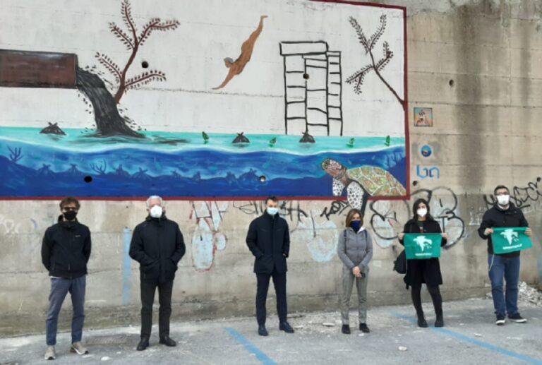 Salerno, inaugurato il murales di Via Vinciprova