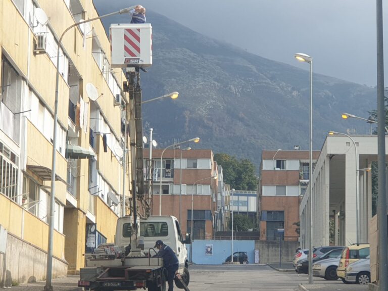 Operai senza casco a Salerno, arriva la denuncia della Cisal