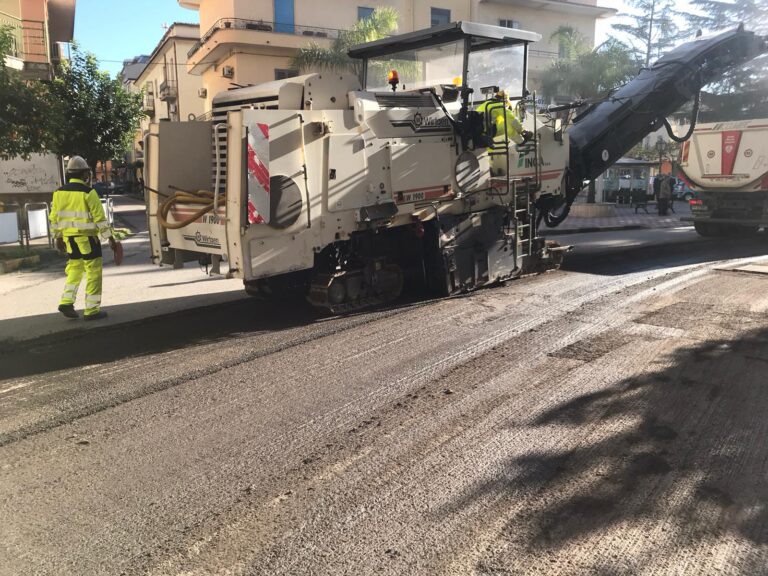 Battipaglia, rifacimento manto stradale via Roma, via Mazzini e via Pastore