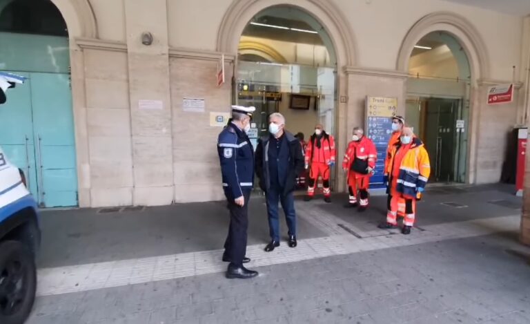 Salerno: controlli alla stazione. Presente anche il sindaco Napoli