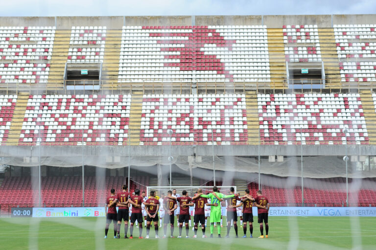 Salernitana, all’Arechi entra solo chi esegue il tampone