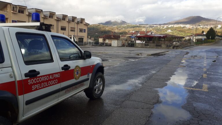 Anziano scomparso a Vallo della Lucania. Ritrovato in un vallone