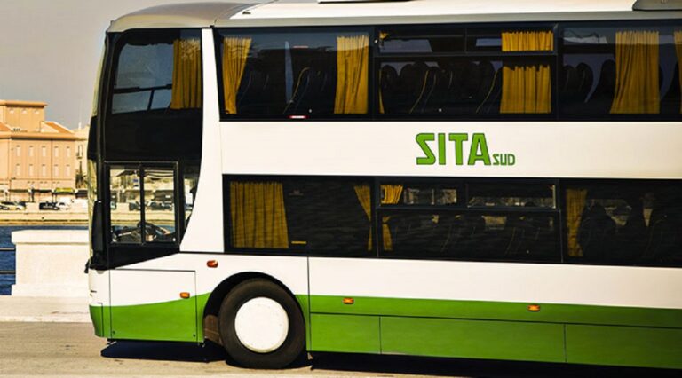 Lite sul bus Sita della tratta Napoli – Salerno: “Troppi passeggeri”