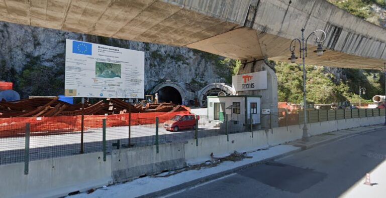 Porta Ovest, abbattimento del diaframma carreggiata nord