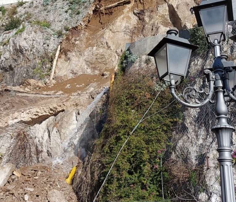 Frana Amalfi, disastro colposo: la Procura apre l’inchiesta