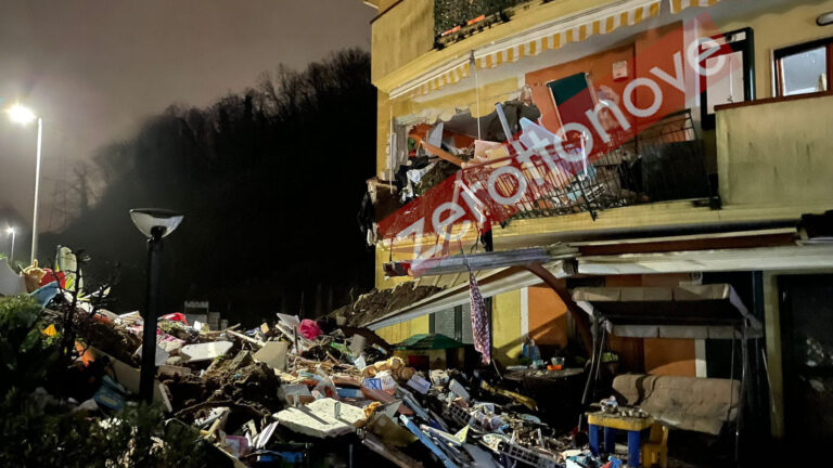 Frana a Coperchia di Pellezzano, Sindaco Morra: “Garantiremo assistenza alle famiglie evacuate”