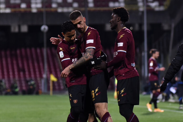 Salernitana-Brescia, vittoria e 3° posto solitario: la photogallery