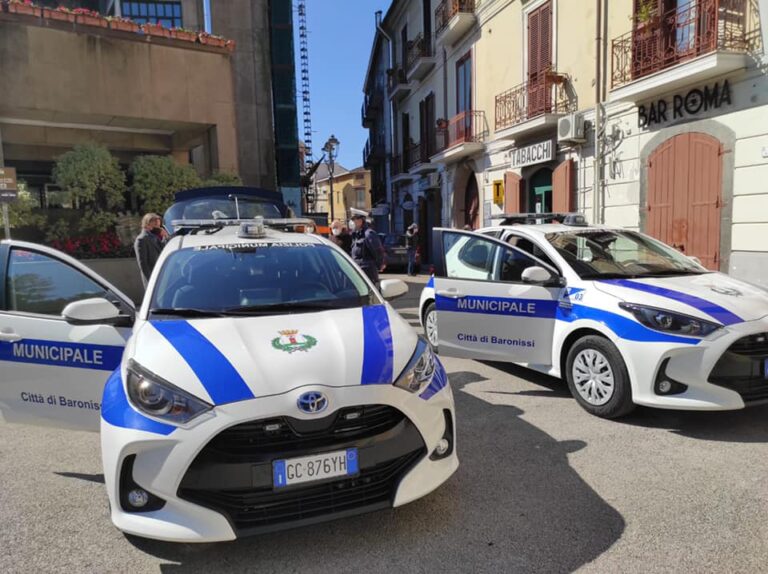 Baronissi, due auto ibride per la Polizia Municipale