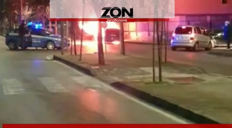 Cava de’ Tirreni, auto prende fuoco in Corso Palatucci