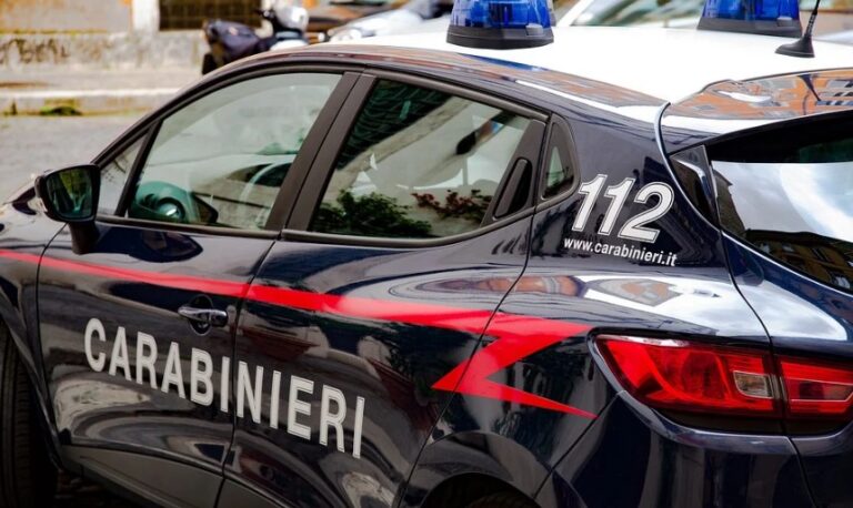 Cava de’ Tirreni: 47enne precipita dal balcone e muore