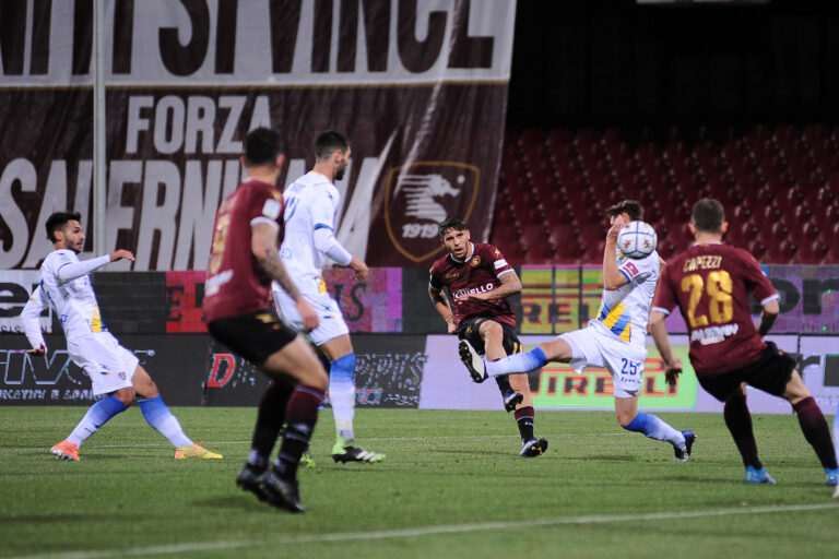 Salernitana, Cicerelli “alla Del Piero” per tenere vivo il sogno: photogallery